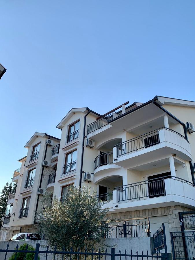 Lastochka.Mne Apartments Baosic Exterior photo